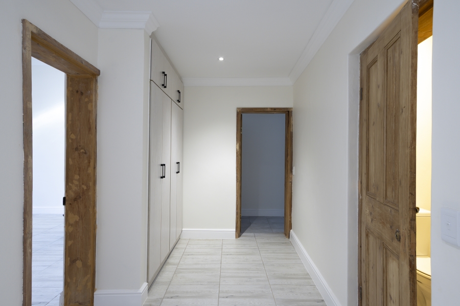 5 Bedroom Property for Sale in Strand Central Western Cape